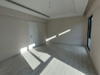 Serdivan Kemalpa�a'da Di� Hastanesine Kom�u Kiral�k 3+1 Daire